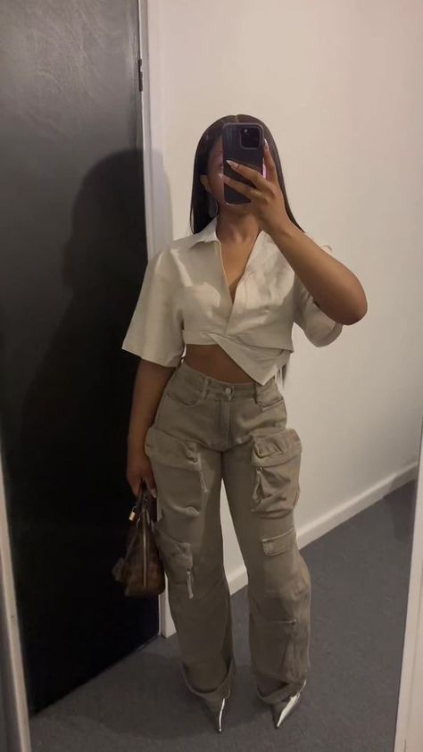 Rate This Cargo pants outfit From ⭐1~10. SAVE & FOLLOW i will update everyweek. Zara Outfit Black Women, Burna Boy Concert Outfit Black Women, Aliyah's Face Outfits, Probate Outfits Greek, Neutral Outfits Black Women, Paris Outfits Black Women, Nude Outfits For Black Women, Cargo Outfit, Mode Zara