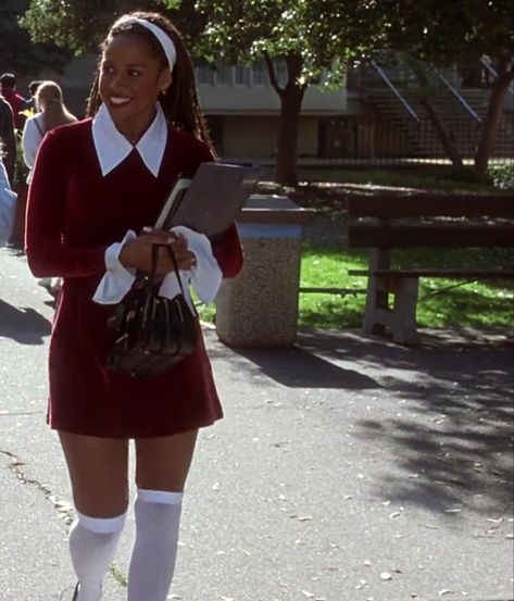 90s Preppy Style, Hilary Banks Fashion, Clueless Outfits Black Women, 90s Clueless Aesthetic, Dionne Davenport Outfits, Preppy Spirit Week Outfit, Black Sitcoms Outfits, Hilary Banks, Clueless Lookbook