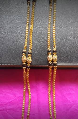 Taali Chain Designs, Mangalya Sara Design, Mangalsutra Chain Designs Gold Long, Mangalya Chain Designs Gold, Thali Chain Designs Gold Latest, Chain Designs Gold, Gold Jewelry Prom, Temple Jewellery Earrings, Mangalsutra Chain