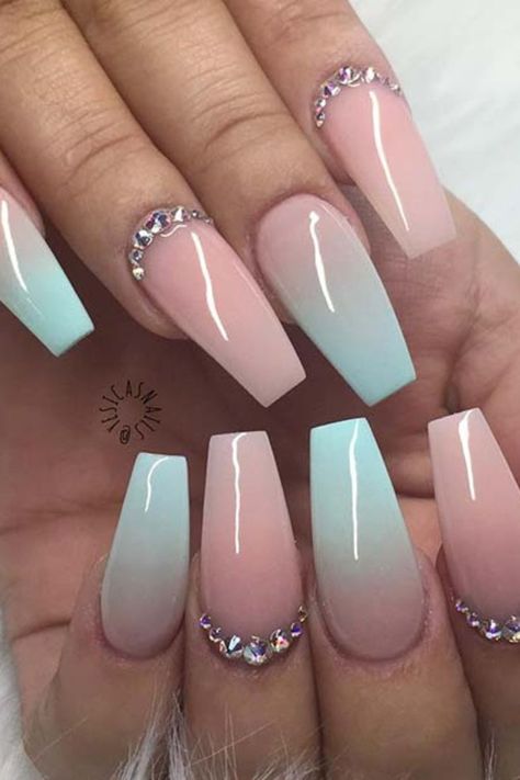 Nails Designs With Gems, Coffin Ombre Nails Designs, Light Blue Ombre Nails, Blue Ombre Nail, Coffin Ombre Nails, Light Blue Ombre, Ombre Coffin Nails, Gem Nail Designs, Ombre Coffin