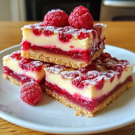 Cheesecake Bars Recipes 9x13, Raspberry Cheesecake Desserts, Cheesecake Bars 9x13, Bake Cheese, Raspberry Cheesecake Bars, Drop Cake, Cheesecake Squares, Raspberry Desserts, Cheesecake Bar Recipes