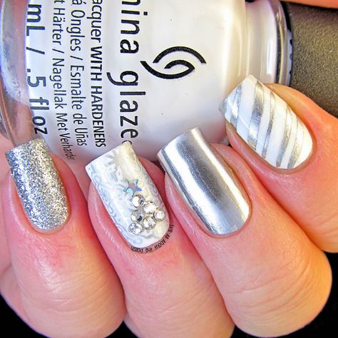 Christmas Nails Silver, Silver Christmas Nails, Red And Silver Nails, Blue Christmas Nails, Silver Nail Designs, Silver Nail Art, Silver Glitter Nails, White And Silver Nails, Nails Silver