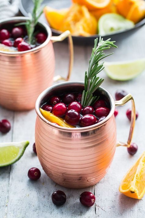 Cranberry Kombucha, Cranberry Moscow Mule, Spinach Nutrition Facts, Orange Cranberry, Seasonal Cocktail, Holiday Cocktail, Crumb Topping, Christmas Cocktails, Holiday Cocktails