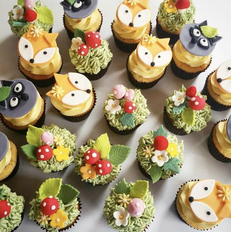 Woodland Party Cupcakes, Forest Cupcakes Woodland Party, Woodland Cupcakes Baby, Wildlife Cupcakes, Woodland Creature Cupcakes, Mushroom Cupcakes Woodland, Woodland Cupcakes Forest Themes, Woodland Theme Cupcakes, Woodland Animal Cupcakes