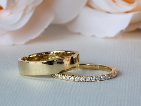 Wedding Rings Slim Band, Men And Women Wedding Rings, Wedding Bands His And Hers Gold, Gold Wedding Band Sets His And Hers, Wedding Band Yellow Gold Women, Matching Gold Wedding Bands His And Hers, Matching Gold Wedding Bands, Gold Wedding Bands His And Hers, Minimalist Wedding Bands