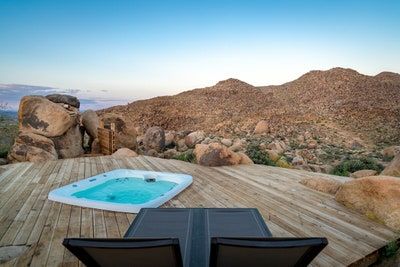 25 Best Airbnbs in California, from Beachfront Retreats to Spa-Like Mansions | Condé Nast Traveler Cowboy Tub, Joshua Tree Camping, Glamping California, Joshua Tree Airbnb, Rock Shower, Joshua Tree Park, Desert Retreat, California Getaways, Joshua Tree House