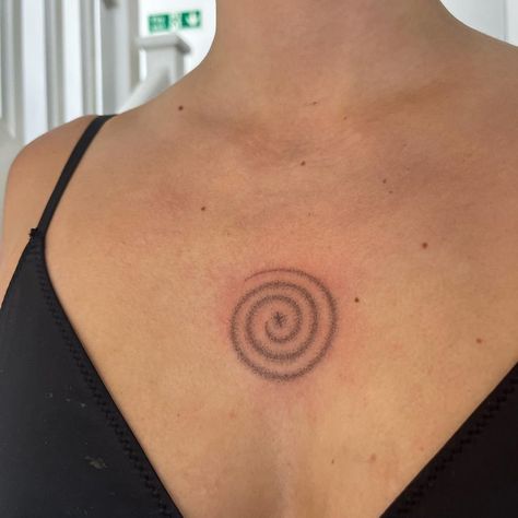 Point Tattoo Dot, Helix Spiral Tattoo, Spiral Tattoo Placement, Spiral Back Tattoo, Spiral Chest Tattoo, Swirl Tattoo Spirals, Spiral Tattoo Meaning, Spiral Tattoo Ideas, Spiral Tattoo