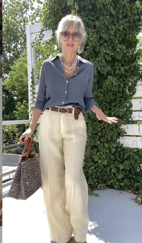 Grandmacore Fashion, Older Woman Outfit, Moda Over 50, Over 50 Fashion, Grandma Fashion, Over 60 Fashion, Shorts Fashion, Fashion Fail, 60 Fashion