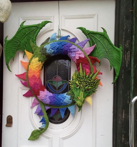 Fairy Garden Crafts, Dragon Crafts, Floral Ideas, Seasonal Crafts, Clever Crafts, Wreath Ideas, Wreath Crafts, Dragon Art, Garden Crafts