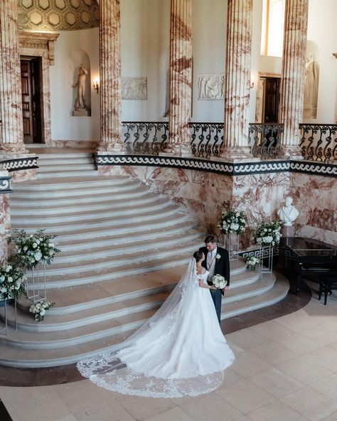 a luxe and elegant day at Holkham Hall for Rebecca and Paul 🤍 Looking though these gorgeous archives from when I second shot for the wonderful @nicoladrummondphotography back in July 2023 for Rebecca and Paul’s day at Holkham Hall - those marble stairs are just so stunning and I love the colours - super luxury and pretty! ✨ #holkhamhall #holkhamhallwedding #norfolkweddingphotographer #luxurywedding #norfolkweddings #norfolkwedding #luxuryweddingphotographer Holkham Hall Wedding, Holkham Hall, Marble Stairs, Luxury Wedding, Wedding Venue, Wedding Venues, Vision Board, Stairs, Wedding Photographers