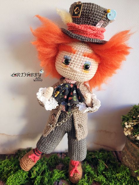 Mad hatter top hat