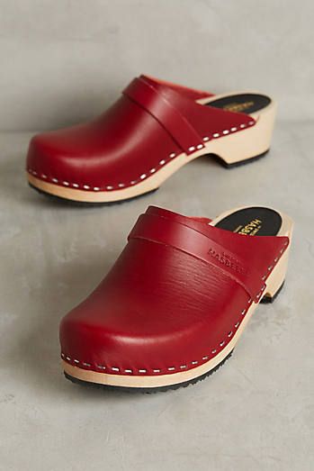 Unique High Heels, Wine Shoes, Red Clogs, Outfit 2023, Swedish Clogs, Swedish Hasbeens, Wooden Clogs, Clog Heels, Shoes Outfit