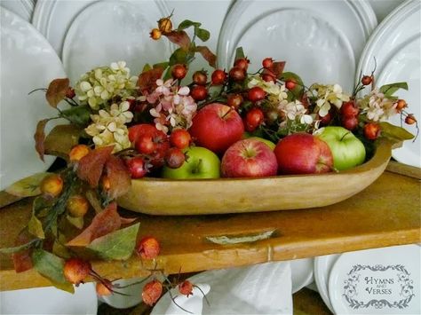 CONFESSIONS OF A PLATE ADDICT: Please Join Me for The Scoop #86 Dough Bowl Centerpiece, Apple Kitchen Decor, Fall Vignettes, Gala Apples, Apple Decorations, Fall Arrangements, Fall Deco, Autumn Decorating, Farmhouse Fall Decor