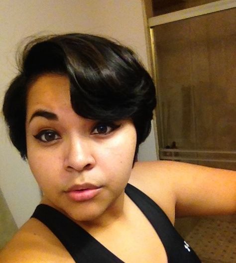 Fat Girls With Short Hair, Short Haircuts For Round Faces Plus Size, Short Hair Fat Face, Pixie Cut For Round Face Plus Size, Fat Face Short Hair, Short Hair For Round Face Plus Size, Straightened Hairstyles, Life Hacks Hair, Girls Short Hair