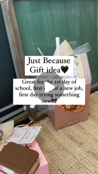 Kaycee Greer on Instagram: "A little treat to make your 1st day extra sweet🍭🍪🍬 This just because gift idea is sure to make someone smile. This gift tag can be paired so many different ways! Perfect for the 1st day of school, 1st day of a new job, 1st day of college & so much more, Happy Gifting 🖤  Follow @thegiftstagram for more gift ideas! Comment Treat for the links to be sent to you. . . . #gift #gifts #giftidea #giftideas #giftgiving #giftguide #gifting #gifted #perfectgift #perfectgifts #gifttags #gifttag #giftingmadeeasy #justbecause #justbecausegifts #justbecausegift #appreciationgift #cookies #1stday #1stdayofschool #college #collegegifts" Secret Pal Gift Ideas, 1st Day Of College, Make Someone Smile, First Day Of Work, Work Gifts, 1st Day Of School, College Gifts, 1st Day, Just Because Gifts