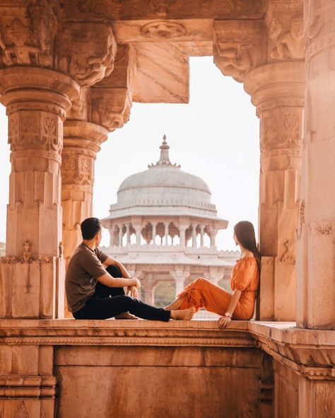 BEVERLY VILLE: INCREDIBLE INDIA Pre Wedding Photoshoot Props, Travel Pose, Wedding Photoshoot Props, Adventure Is Out There, Pre Wedding Photoshoot Outdoor, Indian Wedding Couple Photography, Wedding Photoshoot Poses, Pre Wedding Poses, Wedding Couple Poses