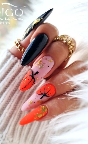 Pumpkin Nail Art, September Nails, Fall Nail Art Designs, Pumpkin Nails, October Nails, Halloween Nail Designs, Fall Nail Art, Fall Nail Colors, Autumn Nails