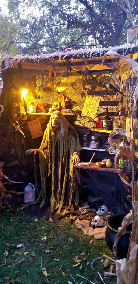 Halloween Shed Ideas, Halloween Decorations Outdoor Witch Theme, Halloween Shack Diy, Halloween Witch Cubicle Decor, Diy Halloween Witch Hut, Bayou Halloween Decorations, Witches Front Yard, Witch Themed Haunted House, Witches Lair Decorations