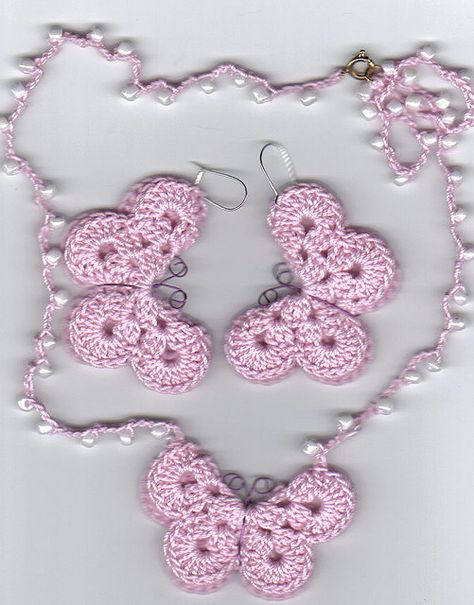 Crochet Necklace Pattern, Crochet Jewlery, Crochet Rings, Jewelry Crochet, Crochet Jewelry Patterns, Crochet Earrings Pattern, Pola Amigurumi, Crochet Butterfly, Crochet Applique