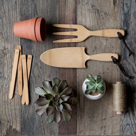 Use healthy Bamboo Hand Tools! This reduces your plastic consumption and keeps your garden "down to earth." Garden Tool Shed, Bamboo Garden, Garden Markers, Home Vegetable Garden, Organic Gardening Tips, Garden Hand Tools, Garden Kits, Backyard Garden Design, Organic Vegetables