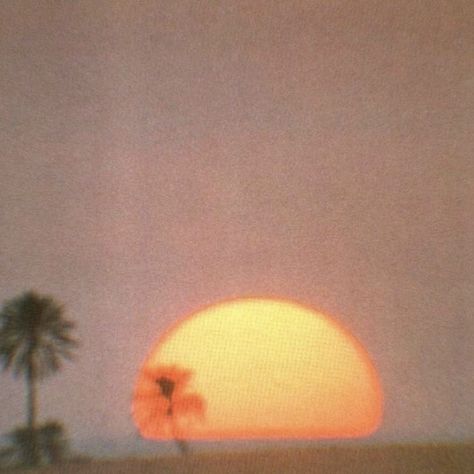 Sun Aesthetic, Orange Aesthetic, + Core + Aesthetic, Mellow Yellow, Aesthetic Vintage, Sky Aesthetic, Vintage Aesthetic, Aesthetic Photo, Aesthetic Photography