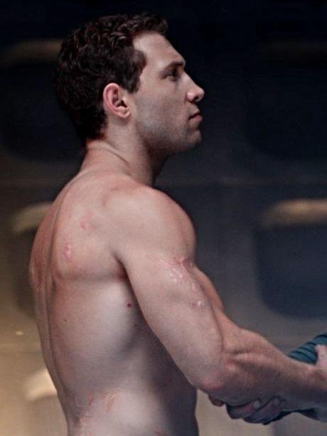 Jai Courtney Shirtless, Jay Courtney, Eric Divergent, Eric Coulter, Jason Castro, Kyle Reese, Terminator Genisys, Jai Courtney, Space Man