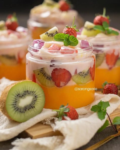 Puding Buah Aesthetic, Salad Buah Cup, Salad Buah Aesthetic, Puding Buah Cup, Pudding Buah, Pudding Salad, Resep Dessert, Puding Mangga, Fresh Fruit Cake