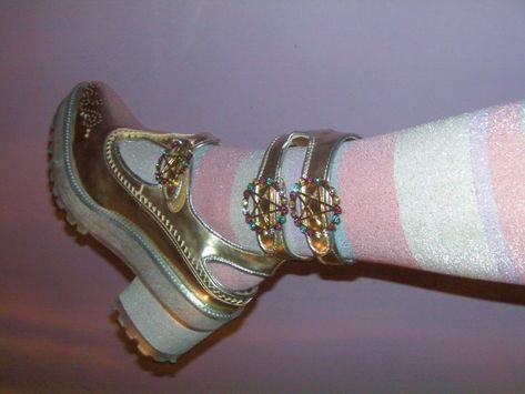 Meadham Kirchhoff, Cutest Shoes, Dr Shoes, Funky Shoes, Shoe Inspo, Pretty Shoes, Dream Shoes, The Land, Look Cool