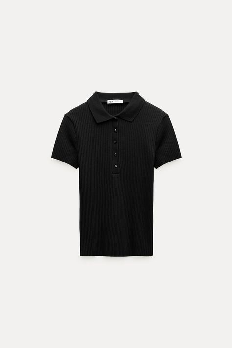 Zara Short Sleeve Work Shirt, Zara Stretch Short Sleeve T-shirt, Zara Black Short Sleeve T-shirt, Zara Short-sleeved Top With Pockets, Luxury Black Polo Collar T-shirt, Crochet Shirt, Blazer Dress, T-shirt Polos, Jean Shirts