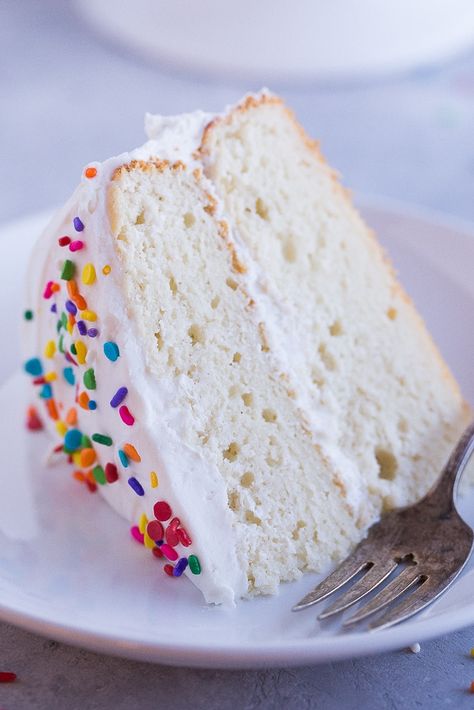 Gluten Free White Cake Recipe, Gluten Free White Cake, Best Gluten Free Cake Recipe, Homemade White Cakes, Gluten Free Vanilla Cake, Moist White Cake, King Arthur Gluten Free, Cake Recipes At Home, Gluten Free Cake Recipe