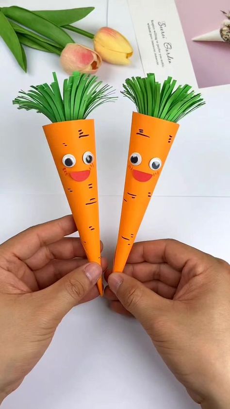 Make a three-dimensional carrot with the kids! Super cute! #parentchildhandwork #kindergartenhandwork #childrencreativehandwork #origami #origamiart #art #handmade #paperart #paperfolding #paper #papercraft #origamipaper #papiroflexia #origamilove #diy #origamiartist #papercrafts #origamilovers #instaorigami #craft #origamiwork #d #design #creative #artist #paperartist #love #origamicrane #modularorigami #origamifun #paperfold #kusudama #origamicraft paper craft ideas | paper craft ideas | Beautiful Video, Cool Paper Crafts, Hand Crafts, Video Viral, 3d Paper Crafts, Paper Crafts For Kids, Fun Crafts For Kids, Easy Crafts For Kids, Easy Paper Crafts