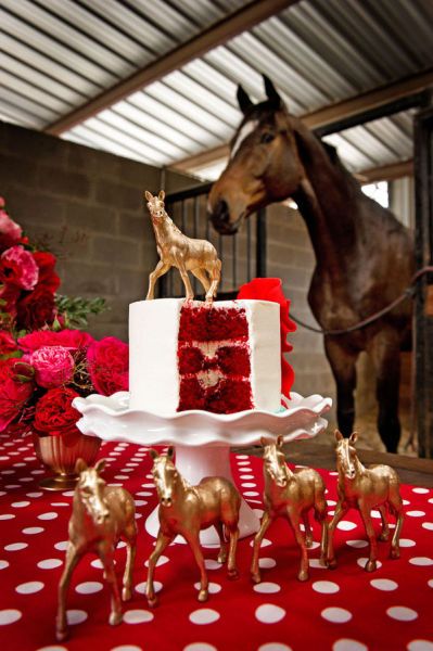 Kentucky Derby Cake, Kentucky Derby Fundraiser, Horse Racing Party, Western Weddings, Kentucky Derby Wedding, Equestrian Design, Bows And Arrows, Derby Wedding, Equine Therapy