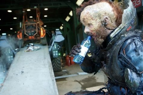 Prometheus 2012, Weyland Yutani, Sean Harris, Taking A Break, Twitter Search, Aliens, Movie Stars, Behind The Scenes, Sci Fi