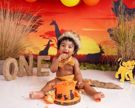 Lion King 1st Birthday Photoshoot, Lion King First Birthday Photoshoot, Lion King Smash Cake, Lion King Outfits, Lions Tail, Cake Lion, Pregnancy Prep, Lion King Cake, King Outfits