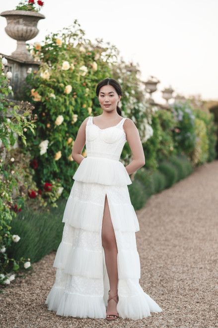 Bridgerton Wedding Dress, Bridgerton Wedding, Lace Capelet, Elegant Bridal Gown, Pleated Tulle, Full Tulle Skirt, Tulle Wedding Gown, Dresses Romantic, Allure Bridals