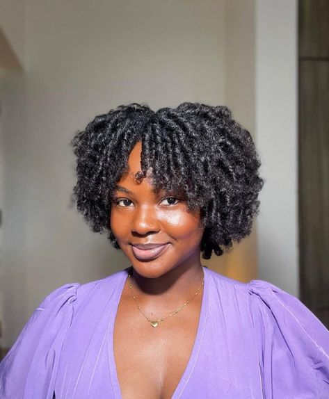 Finger coils, flexi rod leave out Coils Natural Hair, Quick Natural Hairstyles, Hairstyles For Afro Hair, Finger Coils Natural Hair, Coiling Natural Hair, Finger Coils, Natural Afro, Tapered Natural Hair, Natural Afro Hairstyles