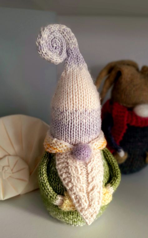 Ravelry: Nice to Gnome You by Sarah Schira Knitted Bunnies, Gnome Patterns, Gnomes Crafts, Sweet Christmas, E Books, Scarf Pattern, Knitted Toys, Be Free, Easy Projects