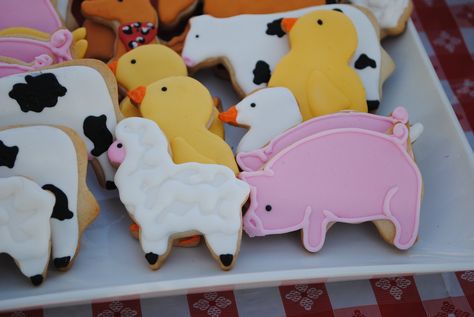 Petting Zoo Cake, Animal Birthday Cookies, Zoo Cookies, Petting Zoo Birthday Party, Petting Zoo Birthday, Petting Zoo Party, Zoo Cake, Zoo Birthday Party, Farm Cookies