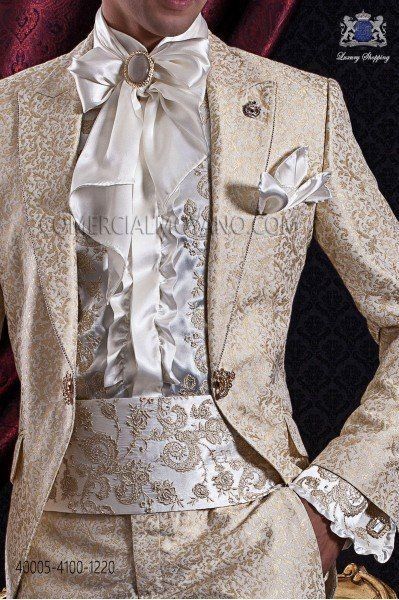 White Tuxedo Wedding, Gold Suit, Mode Costume, Royal Outfits, Traje Casual, Herren Outfit, Wedding Suits Men, Fantasy Clothing, Fancy Outfits