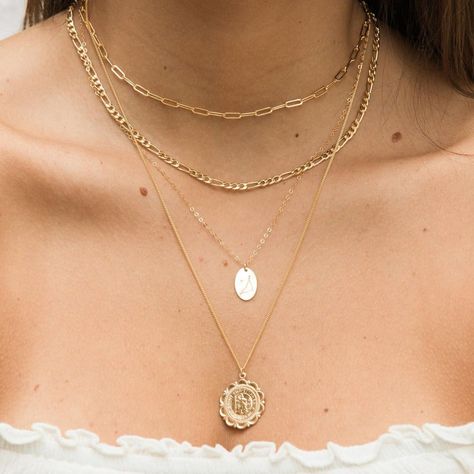 @simpleanddainty posted to Instagram: Last minute shoppers, please raise your hands 🙋‍♀️ Valentine's Day is just around the corner and we've got you covered! Place your order TODAY and choose Priority Mail to get your order just in time ⏰ Grab our Paperclip Chain Necklace or Constellation Necklace for the perfect Galentine's Day gift with your besties! #simpleanddainty #shopsmall #smallbusiness #jewelrygram #handmadejewelry #supportsmallbusiness #shophandmade #suppo Dainty Necklace Layered, Dainty Initial Necklace, Travel Necklace, Paperclip Chain Necklace, Figaro Chain Necklace, Detailed Necklace, Chic Necklace, Constellation Necklace, Protection Necklace