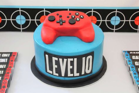 Video Game Party Theme, Nintendo Cake, Game Truck Birthday Party, Oso Paddington, Games Birthday Party, Game Truck Party, Video Game Cakes, 10 Birthday Cake, Video Games Birthday Party