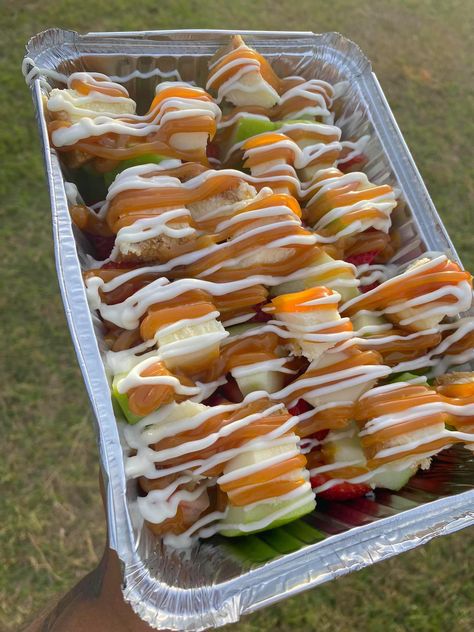 Jasz Dee - Caramel Apple Cheesecake Salad 🍏 Caramel Apple Cheesecake Salad, Cheesecake Salad, Caramel Apple Cheesecake, Apple Cheesecake, Caramel Apple, Sweet Snacks, Caramel Apples, No Bake Desserts, Baked Goods