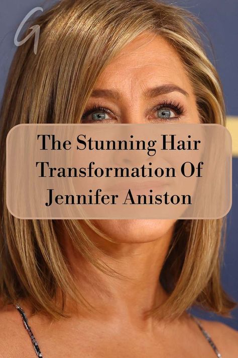 From her early days as a natural brunette to her iconic long, blond locks, Jennifer Aniston has inspired many throughout her hair journey. #jennifer #aniston #hair #transformation #celebrity #beauty Friends Haircut, Jennifer Aniston Long Hair, Jennifer Aniston Haircut, Jennifer Aniston Hair Color, Jennifer Aniston Friends, Rachel Haircut, Natural Brunette, Long Haircut, Blonde Hair Transformations