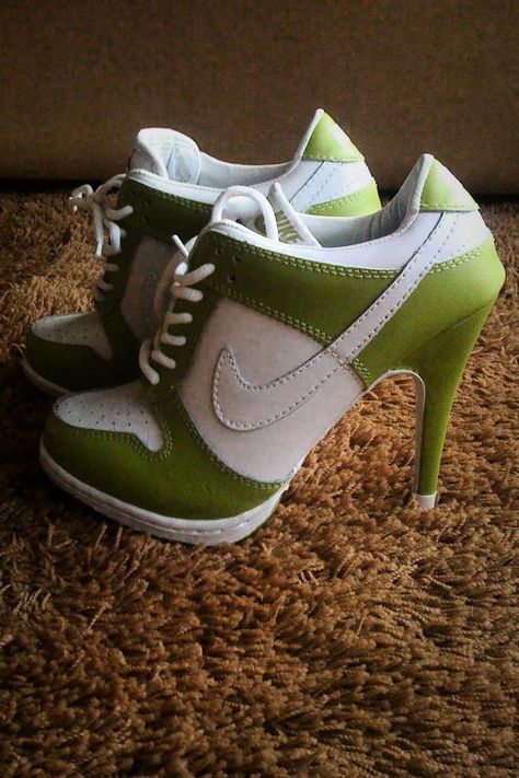 Nike High Heels, Nike Heels, Basket Style, Nike High, Nike Air Jordans, Womens Shoes High Heels, Fashion High Heels, Crazy Shoes, Nike Outfits