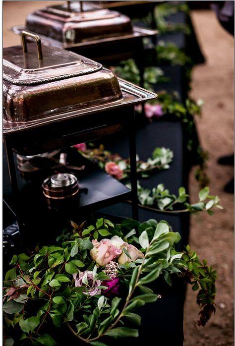 Using my copper chafing dishes and adding a floral really dresses up a buffet Chafer Buffet Presentation, Chaffing Dish Display Diy, Chafing Dish Display Ideas, Buffet Table Settings, Wedding Buffet Table, Wedding Food Display, Buffet Set Up, Catering Table, Catering Food Displays