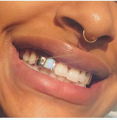 Creativity And Fashion on Instagram: “Cheesin... @v.hyp #zoe #opal #2tops #gold #grillz 🇭🇹” Vain Aesthetic, Girls With Grills, Gold Teeth Grills, Smile Jewelry, Girl Grillz, Teeth Aesthetic, Grillz Teeth, Gold Grill, Diamond Teeth