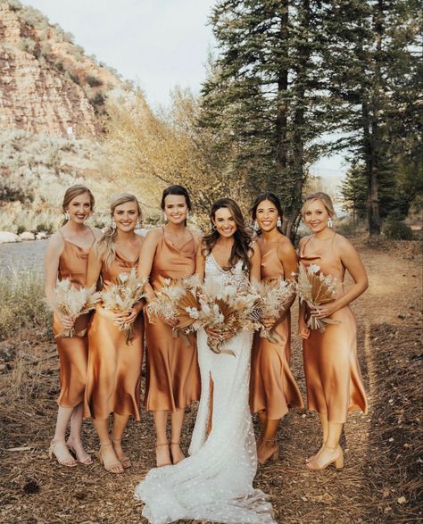 Satin Bridesmaids, Simple Spaghetti, Bridesmaid Pictures, Mermaid Shorts, Festival Bride, Gold Bridesmaid Dresses, Bridesmaid Inspiration, Wedding Photo Gallery, Perfect Bridesmaid Dress