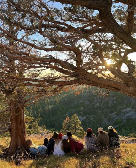 Vintage Granola Aesthetic, Camping With Friends, Granola Aesthetic, Big Sky Montana, Crunchy Granola, Summer Camping, Summer Plans, Tree Hugger, Big Sky