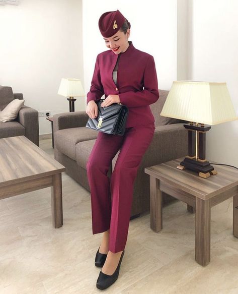 Qatar Airways Cabin Crew Uniform, Cabin Crew Outfit, Qatar Cabin Crew, Qatar Outfits, Qatar Women, Hijab Uniform, Women Style Inspiration, Qatar Airways Cabin Crew, Become A Flight Attendant