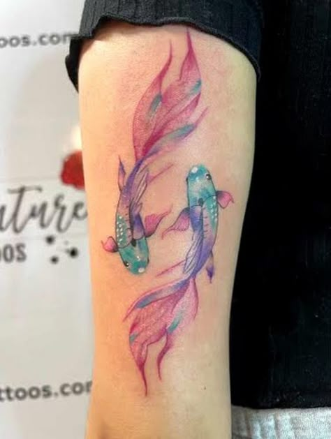 San Antonio Tattoo, Watercolor Fish Tattoo, Antonio Tattoo, Alien Ideas, School Watercolor, Pisces Tattoo Designs, Female Tattoos, Pisces Tattoos, Butterfly Tattoos For Women